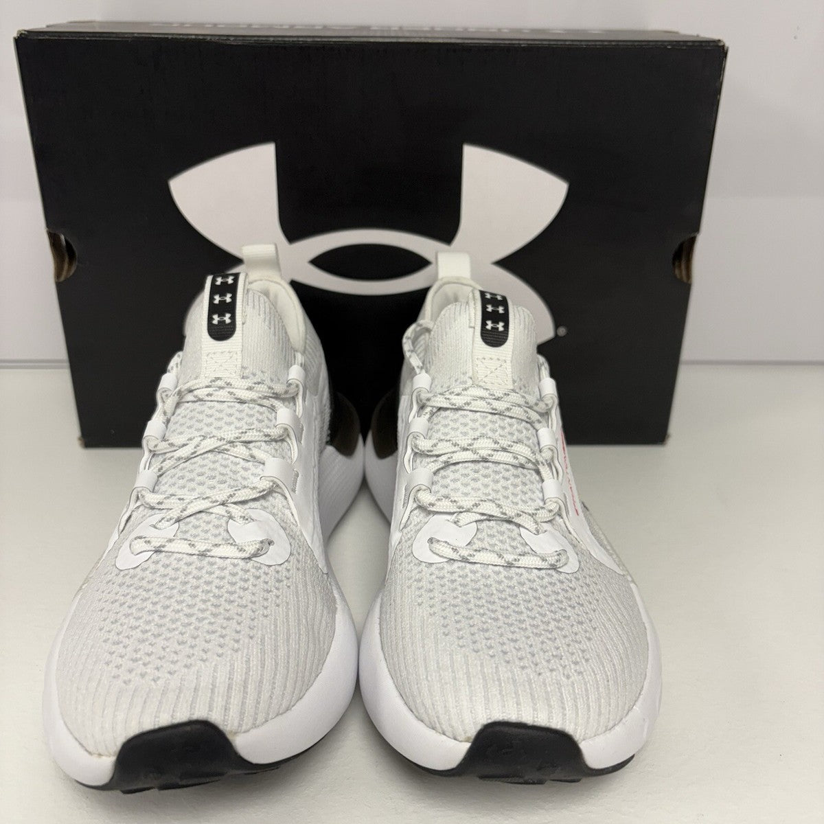UNDER ARMOUR