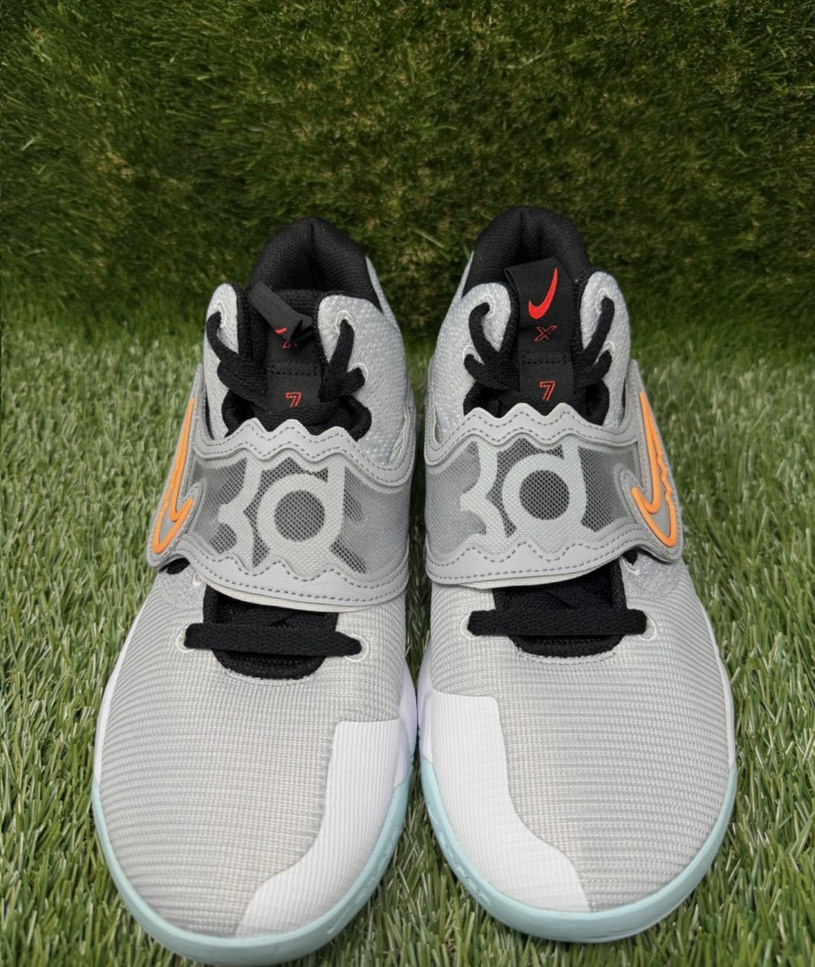 NIKE TREY