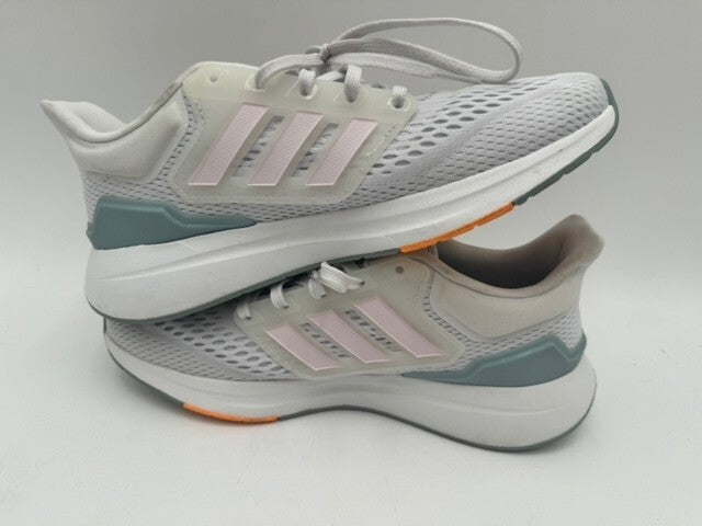 Adidas subcontinue