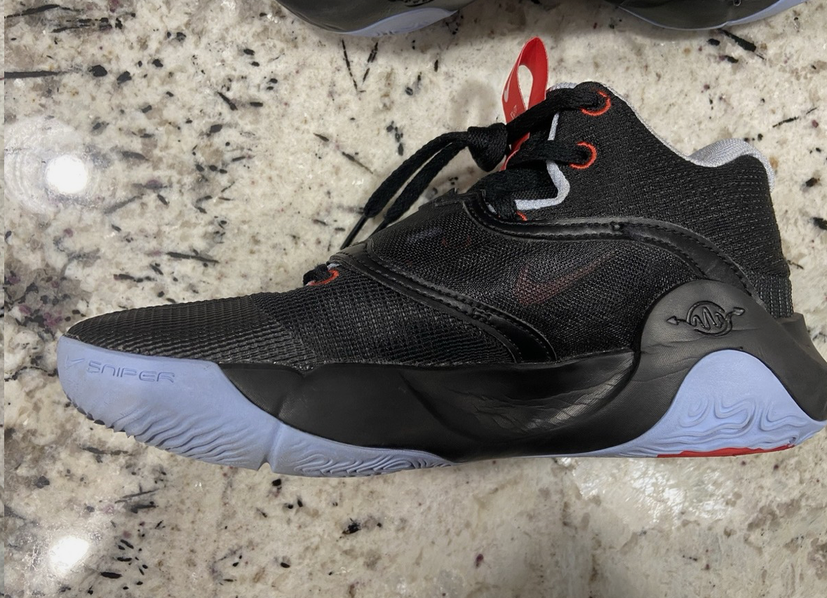 NIKE TREY 5 BLACK RED