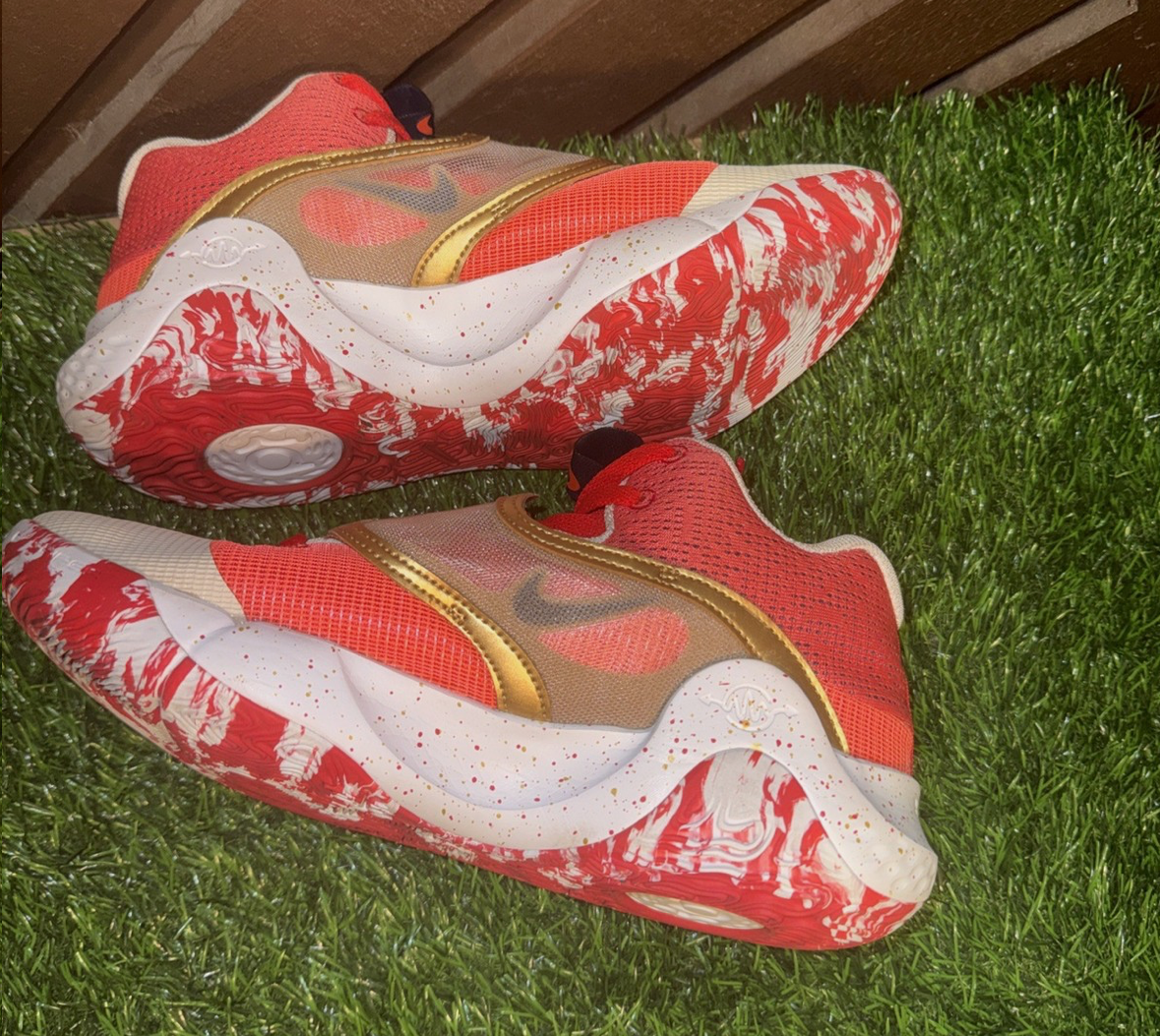 NIKE TREY 5 UNICORN