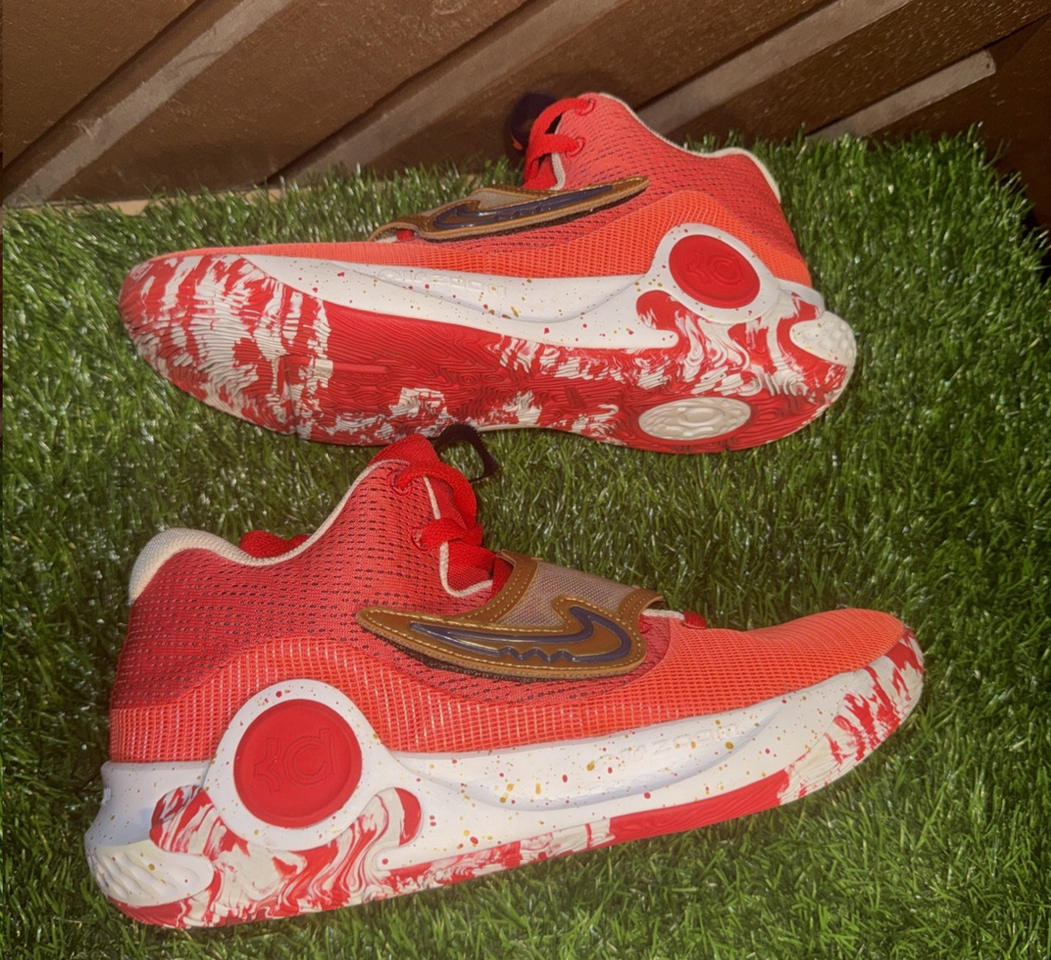 NIKE TREY 5 UNICORN