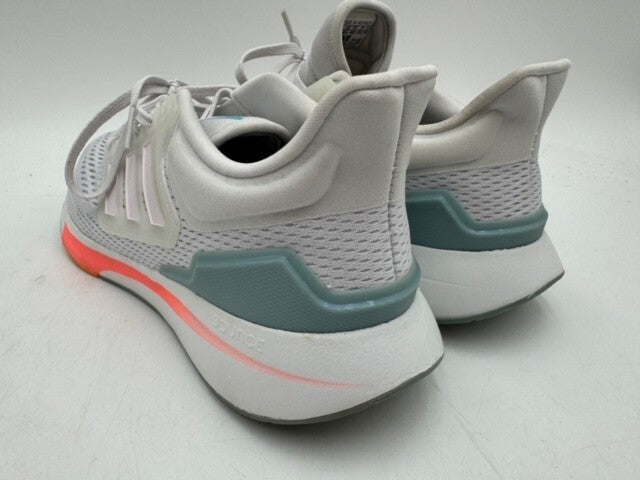 Adidas subcontinue